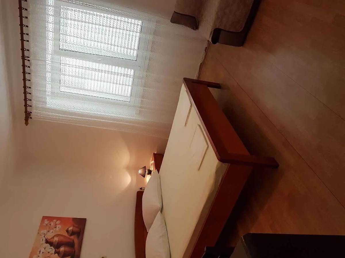 Apartment In Lopar With Two-Bedrooms 3