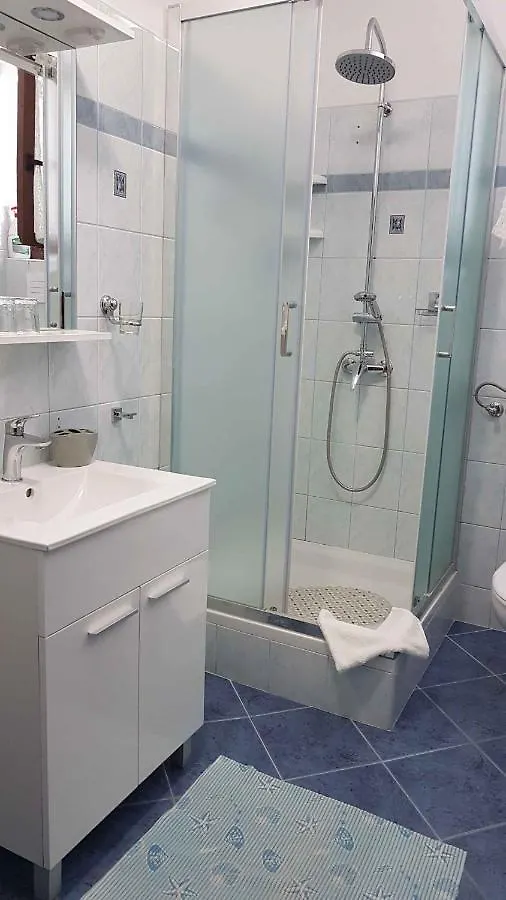 Apartment In Lopar With Two-Bedrooms 3 Croatia
